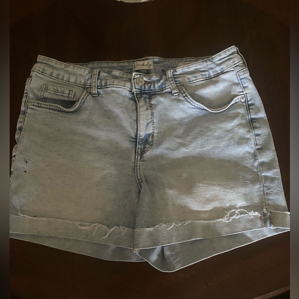 Wonderly Distressed Mid Rise Light Wash Blue Jean Shorts Cuffed Size 12